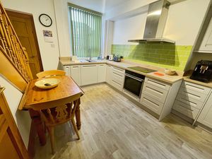 Kitchen- click for photo gallery